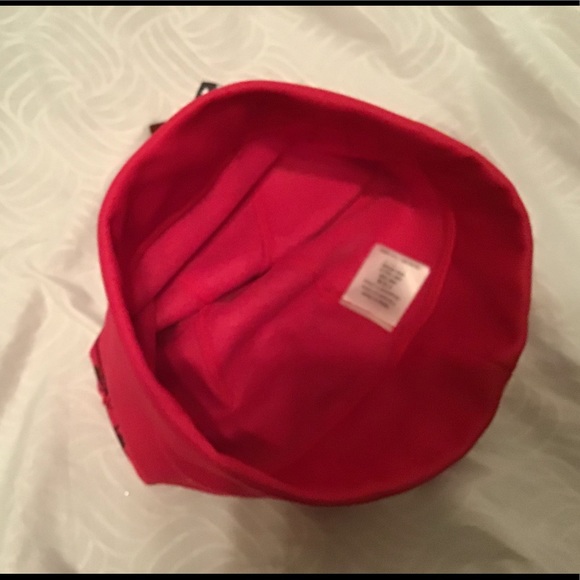 Outdoor Research beanie, NWT, Trillium Red, cute! - Picture 8 of 8